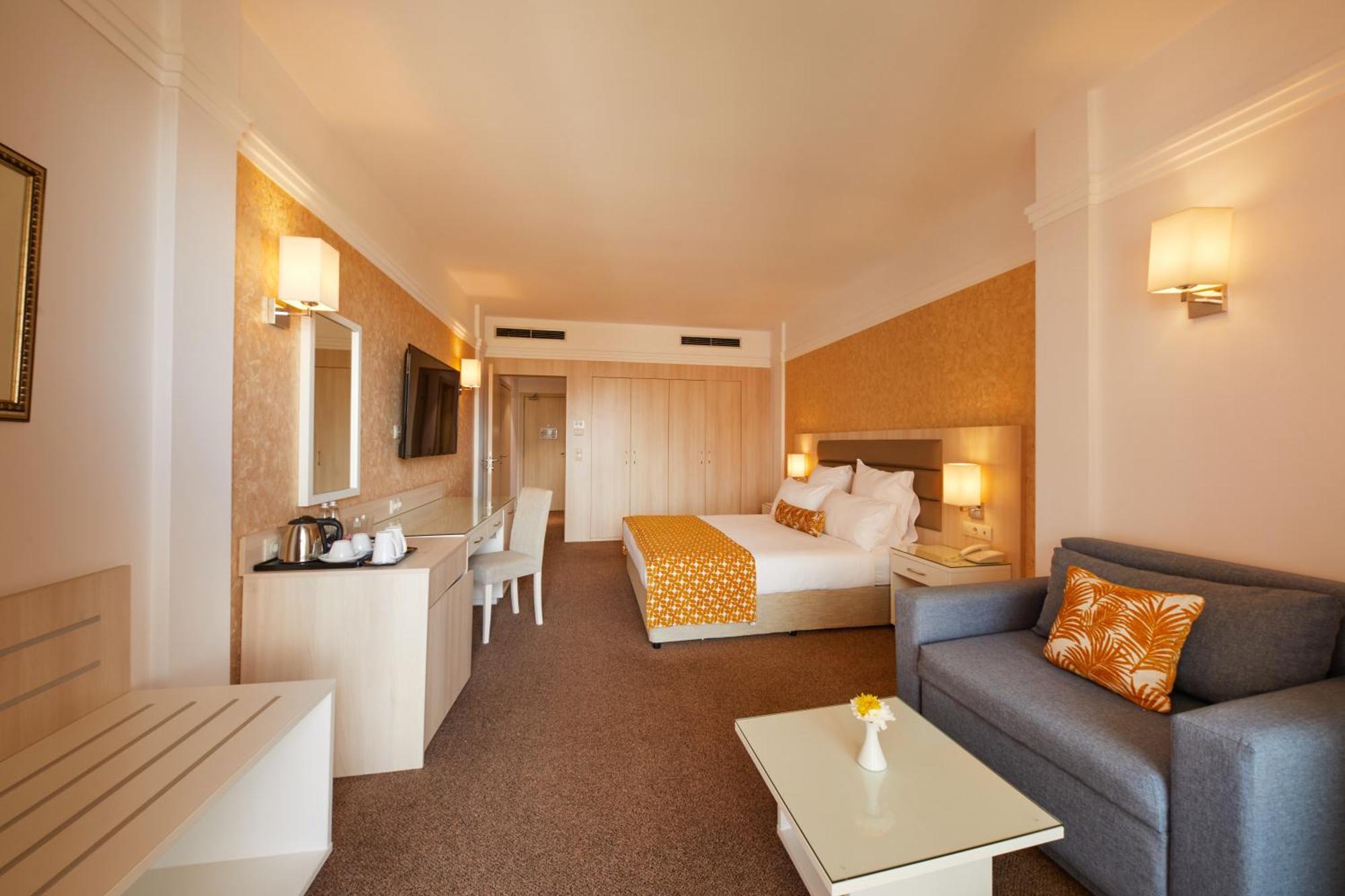 Dreams Sunny Beach Resort And Spa 客房 照片 A room at the hotel