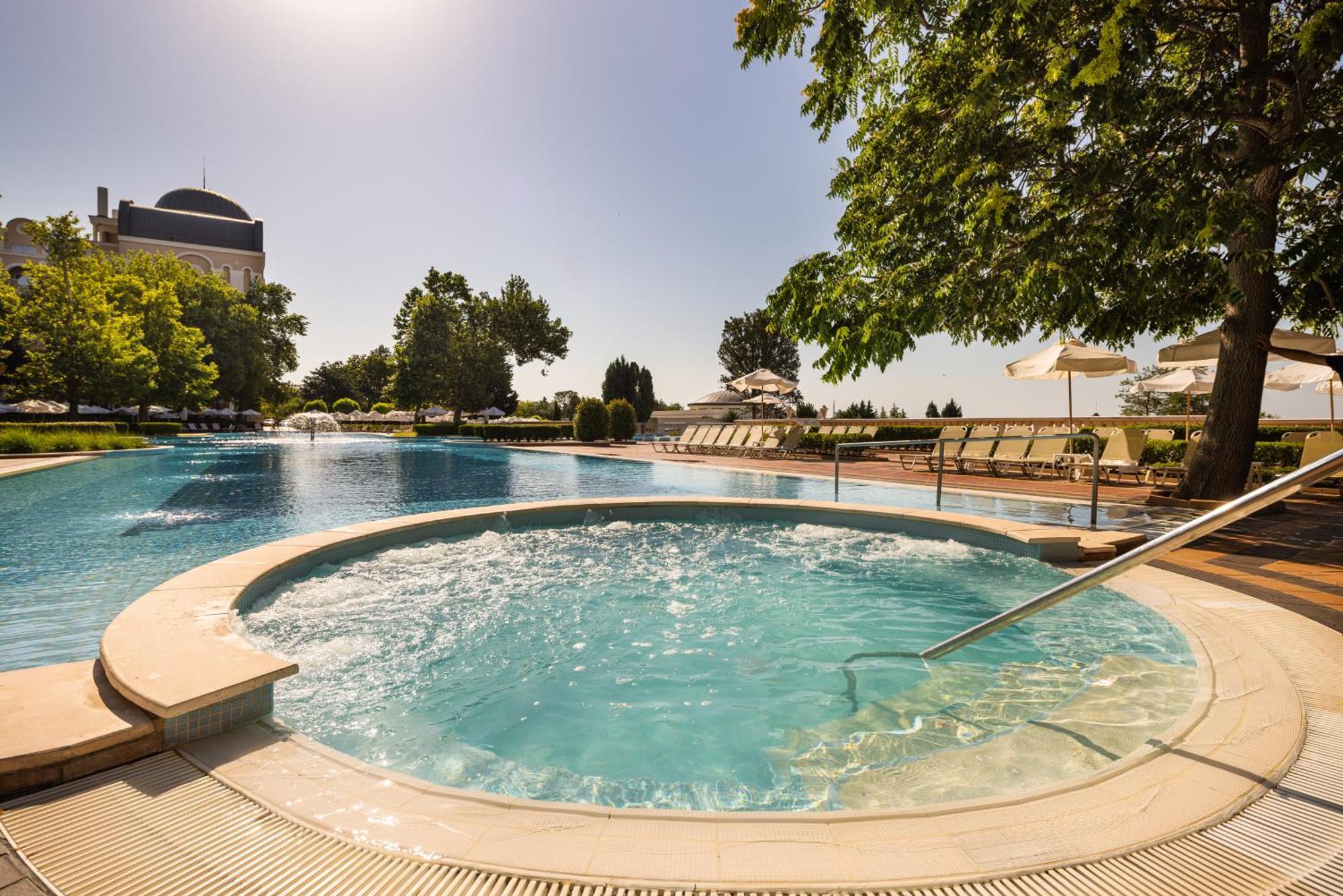 Dreams Sunny Beach Resort And Spa 外观 照片 The swimming pool